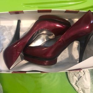 Circus by Sam Edelman pump heel